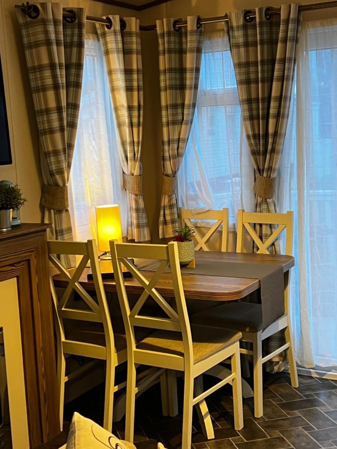 Camber Sands 6 berths 2 bath Decked, Dog Friendly Bagian luar foto